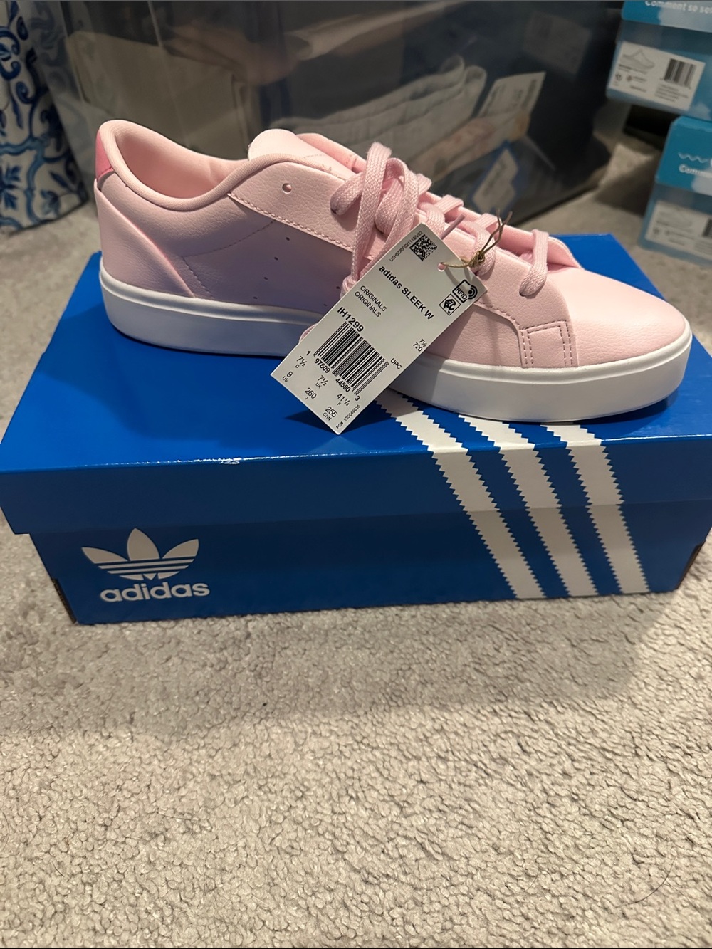 NWT adidas Light Pink Low-Top Platform Sneaker size 9